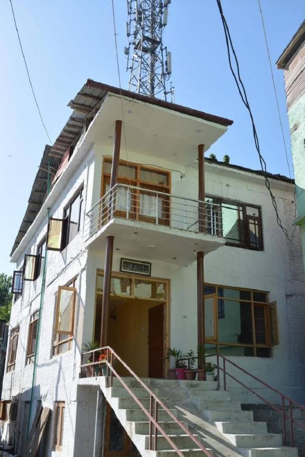 Nice One Palace Srīnagar Buitenkant foto